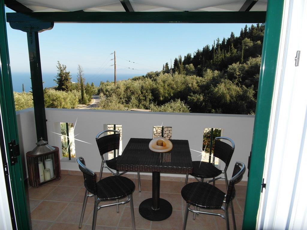 Ionian Villas Айос-Нікітас Номер фото
